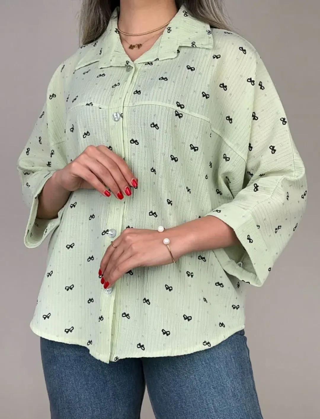 شومیز باکسی پاپیونی شاینی | فروشگاه الاستایل